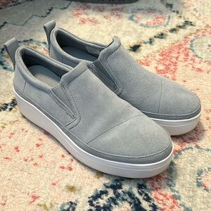 Tom’s Platform Gray Sneaker